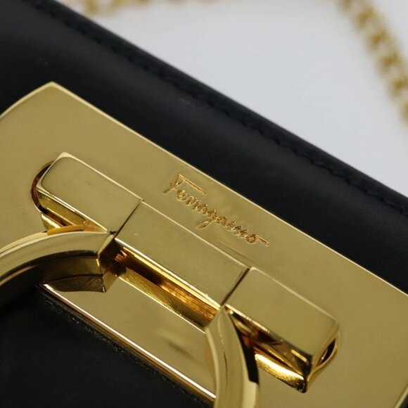 Salvatore Ferragamo Chain Shoulder Bag Leather Black Gold Auth 139064 - Picture 9 of 16